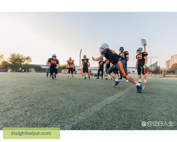 诺伊尔对抗能力持续提升，门前表现稳健值得关注